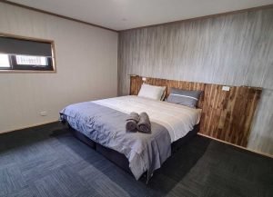 MT Rumney Escapes House 3 Single Bed